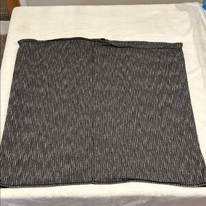 Lululemon vinyasa scarf. Black and white